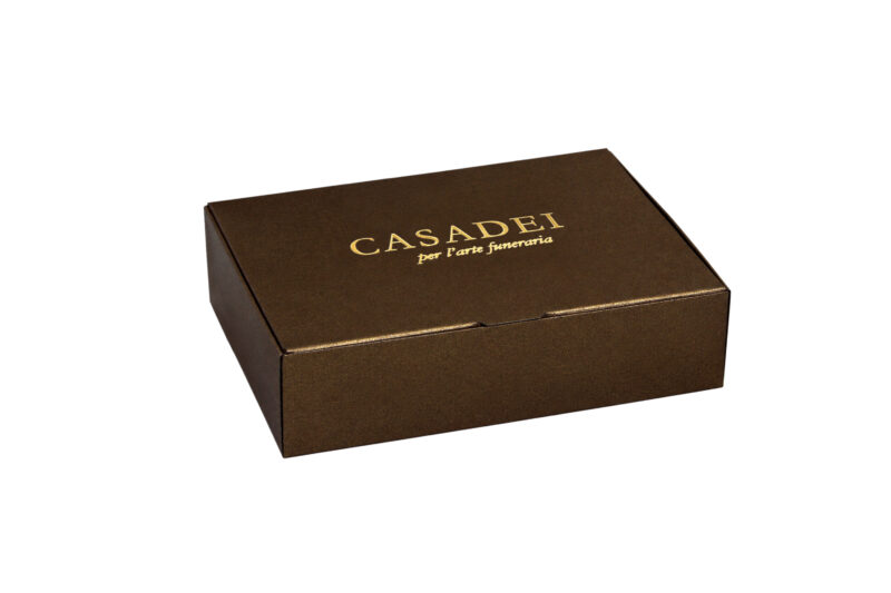 Cofanetto in cartone bronzo 10x7x5 cm.