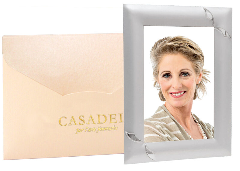 Cornice portafoto in metallo con scatola rosa personalizzata