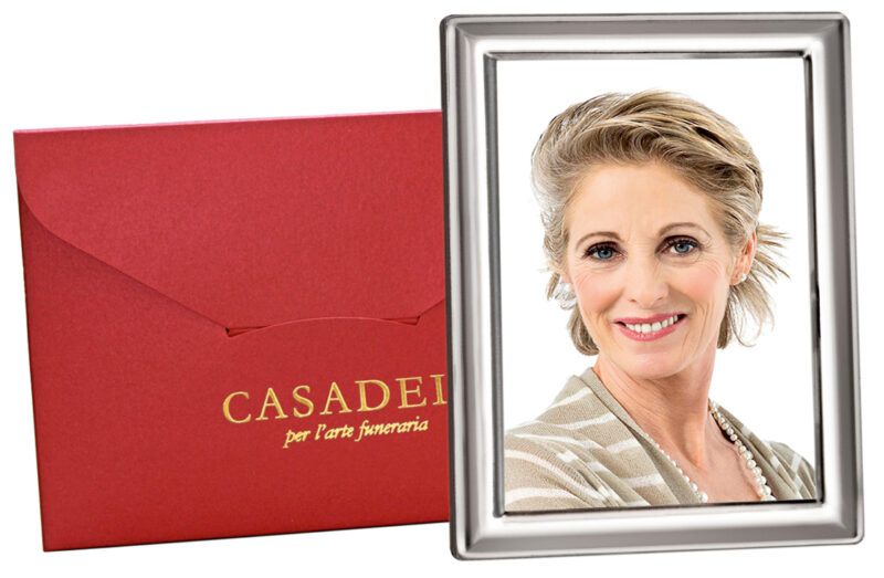 Cornice portafoto in metallo con scatola bordeaux personalizzata