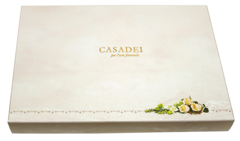 Cofanetto in pregiato cartone perlescente dorè 34x24x3,5 cm. - immagine rose gialle