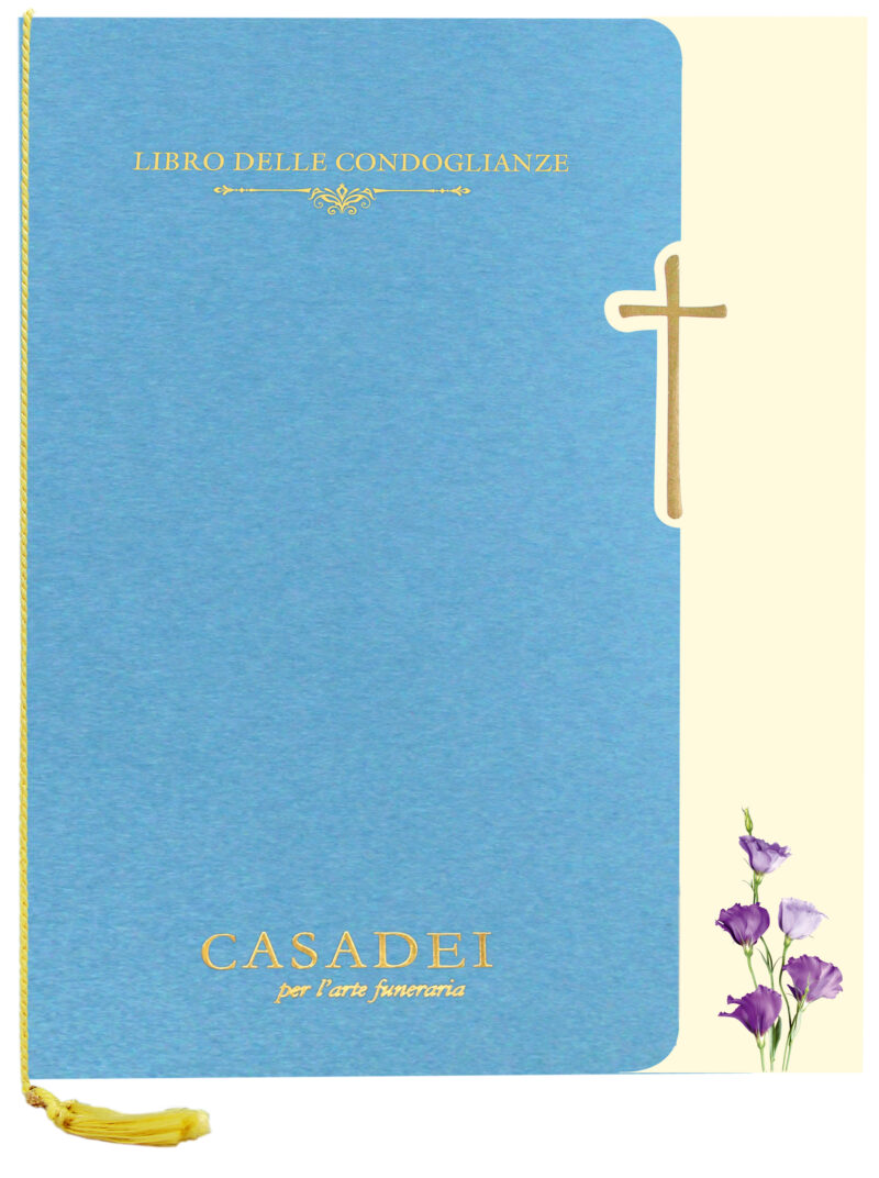 Libro delle condoglianze con copertina sagomata immagine Croce e fiori in cartone azzurro, interno composto da una pagina "In memoria" e otto pagine per le firme in carta avorio, rilegato con cordoncino e nappa. 21x29,7 cm.